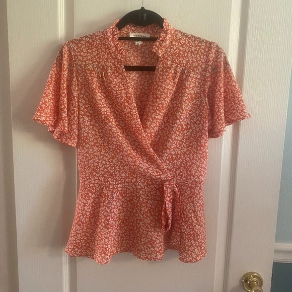 Super cute orange floral blouse - Picture 1 of 4